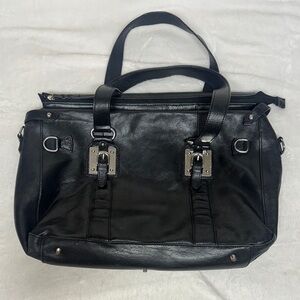 Wilsons Leather Black Messenger Bag